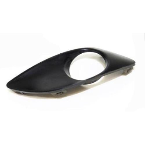 Rejilla de paragolpes delantero Suzuki Celerio con agujero para faro caminero