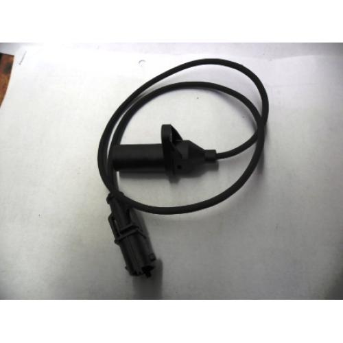 SENSOR RPM FIAT 1.4 PALIO II y III TAXI 1.4 2 TERMINAL FRENTE AL CIGÜ-AF03707-55187332  FAE 464745